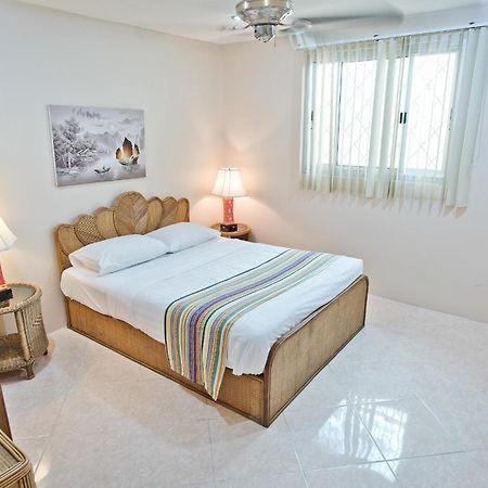 Butterfly Garden Boutique Residences: Luxury Oasis with Spacious Rooms Pattaya Exterior photo