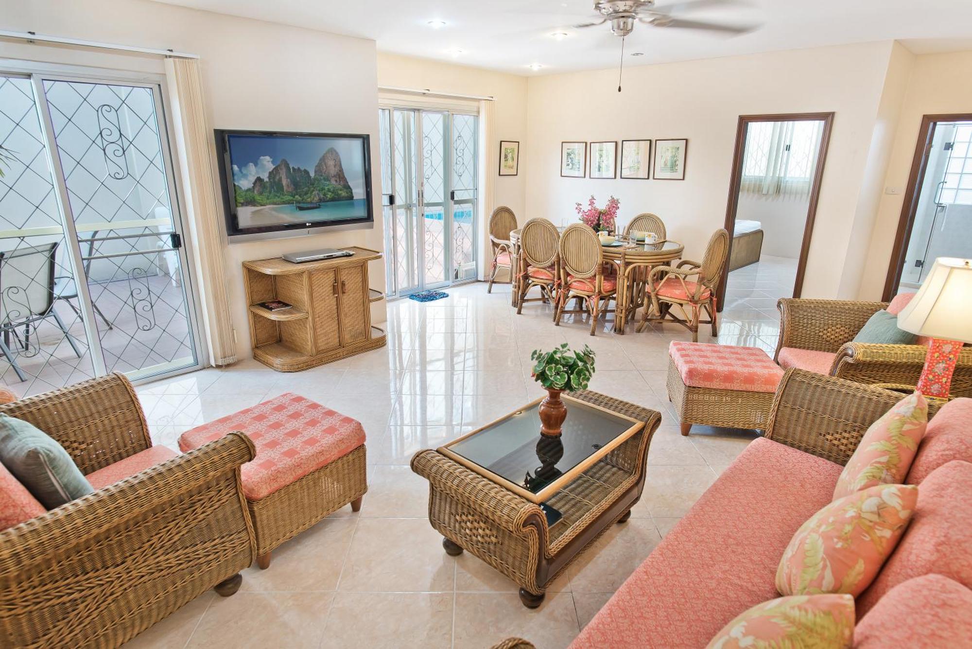 Butterfly Garden Boutique Residences: Luxury Oasis with Spacious Rooms Pattaya Exterior photo