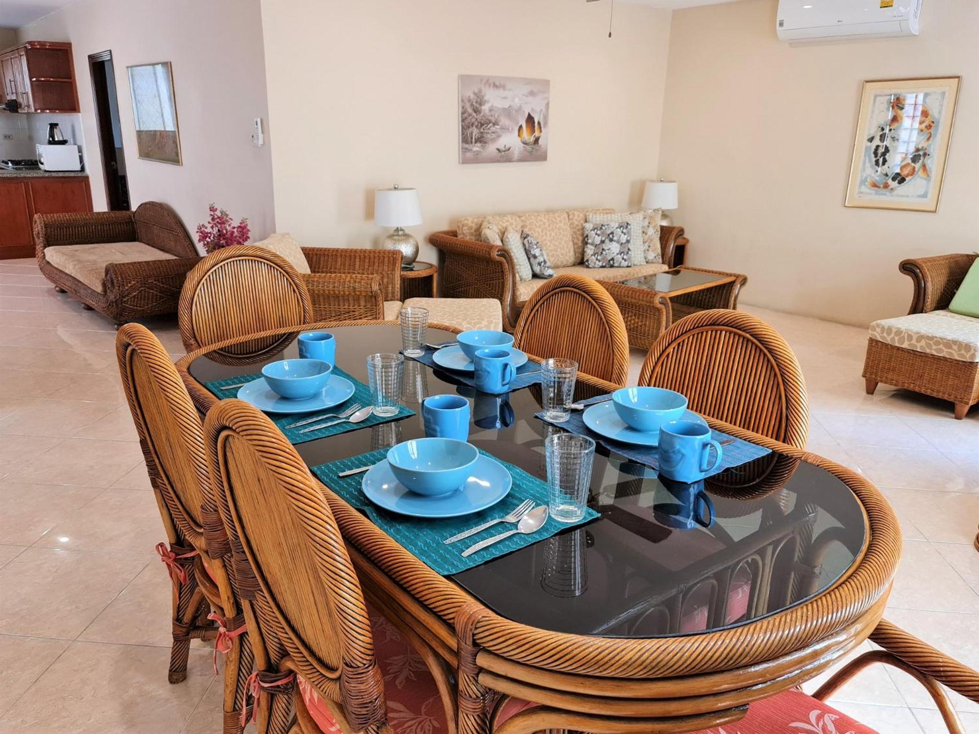 Butterfly Garden Boutique Residences: Luxury Oasis with Spacious Rooms Pattaya Exterior photo