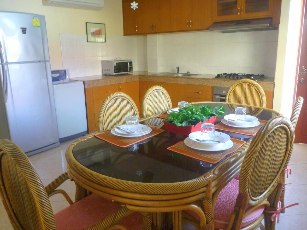 Butterfly Garden Boutique Residences: Luxury Oasis with Spacious Rooms Pattaya Exterior photo